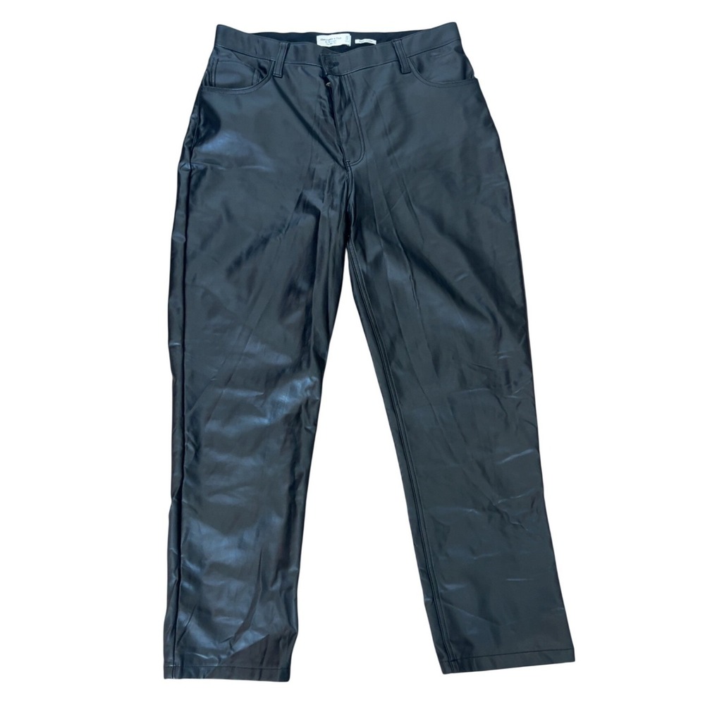 Abercrombie & Fitch The '90s Straight Ultra High Rise Vegan Leather Pant